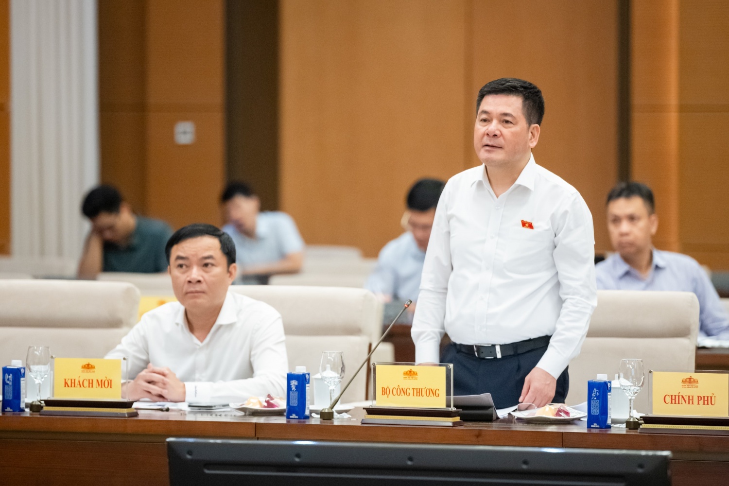 Cụ thể hóa phân cấp, phân quyền, tạo đột phá trong phát triển kinh tế