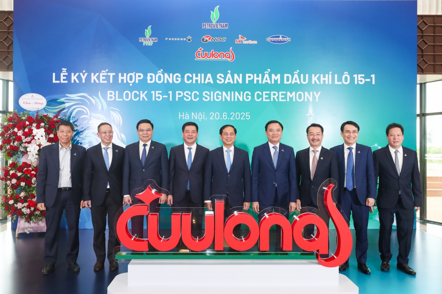 Đóng góp cho sự phát triển của ngành năng lượng Việt Nam trong thời đại chuyển đổi Đóng góp cho sự phát triển của ngành năng lượng Việt Nam trong thời đại chuyển đổi