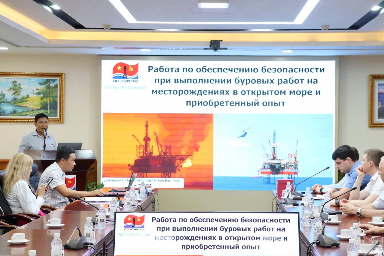 Đoàn cán bộ, chuyên gia Gazprom thăm, tìm hiểu và trao đổi kinh nghiệm tại Vietsovpetro