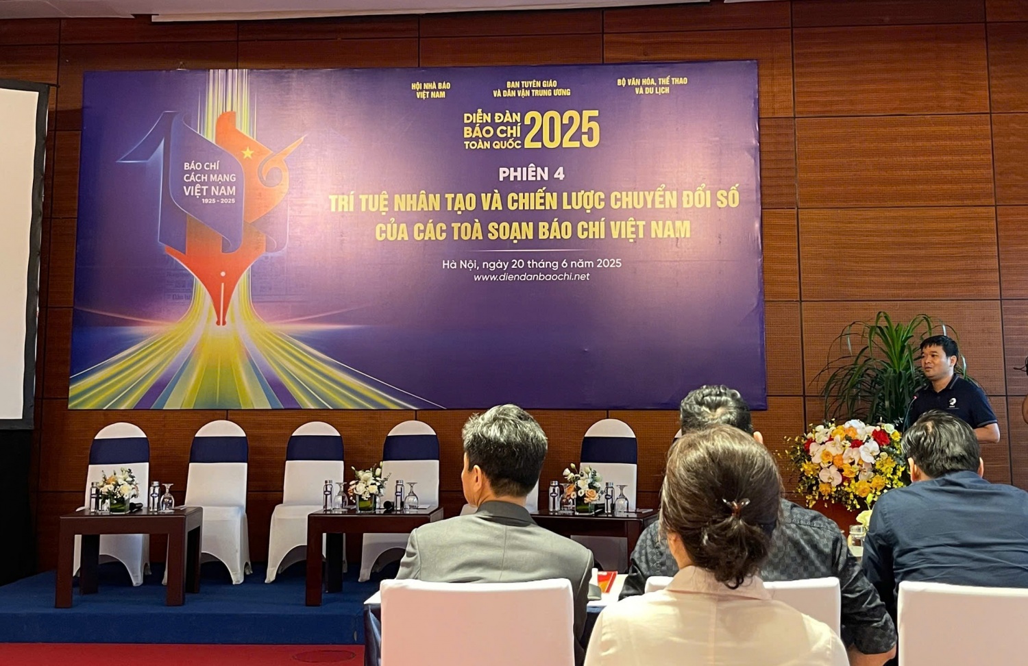 Trí tuệ nhân tạo và chiến lược chuyển đổi số của các tòa soạn báo chí Việt Nam