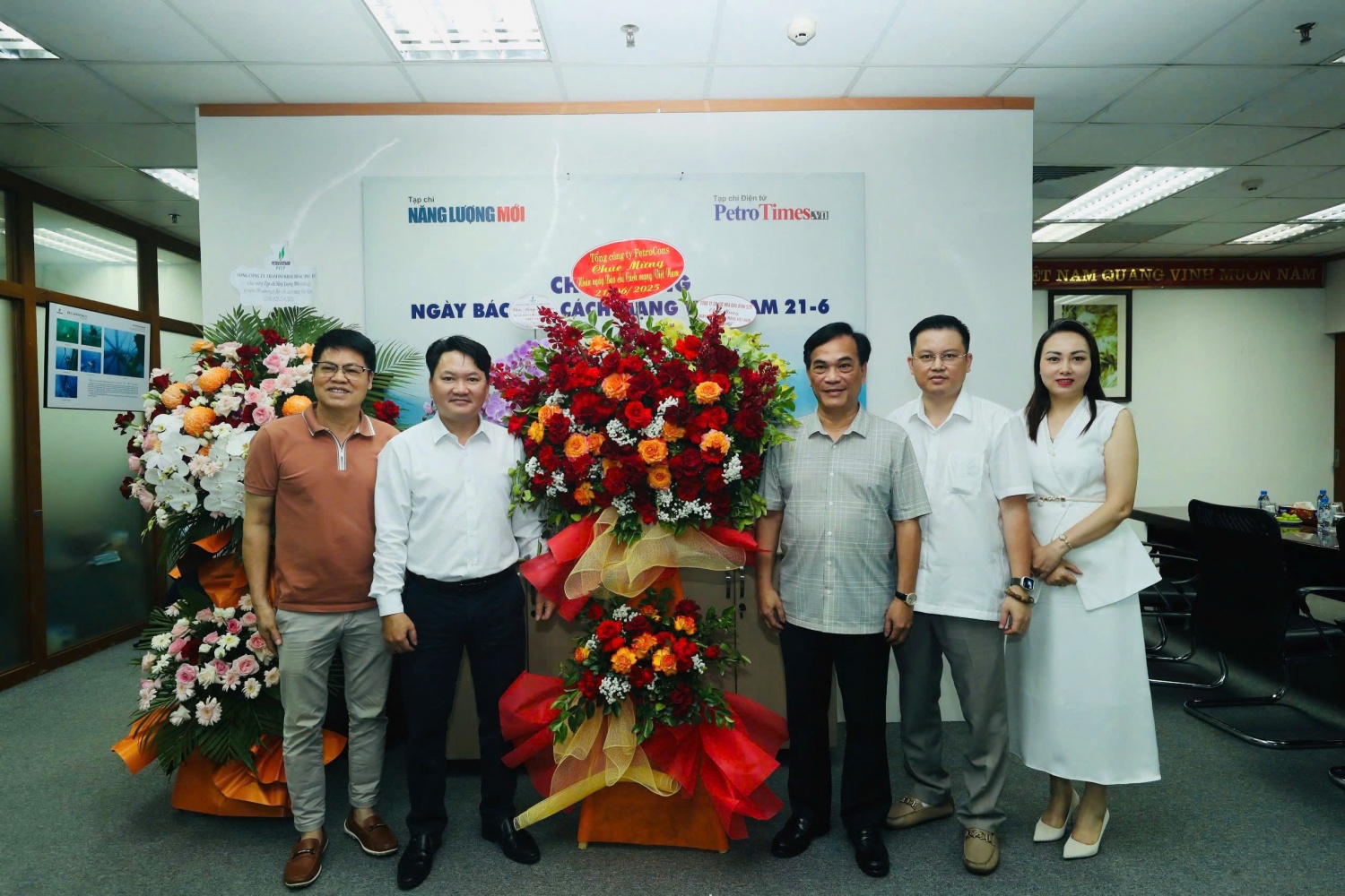Lời cảm ơn của Tạp chí Năng lượng Mới - PetroTimes Lời cảm ơn của Tạp chí Năng lượng Mới - PetroTimes