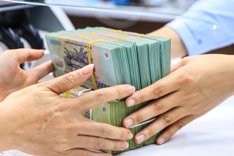 Điểm tin ngân hàng tuần qua:  Tăng hạn mức vay không tài sản bảo đảm lên 300 triệu đồng cho cá nhân