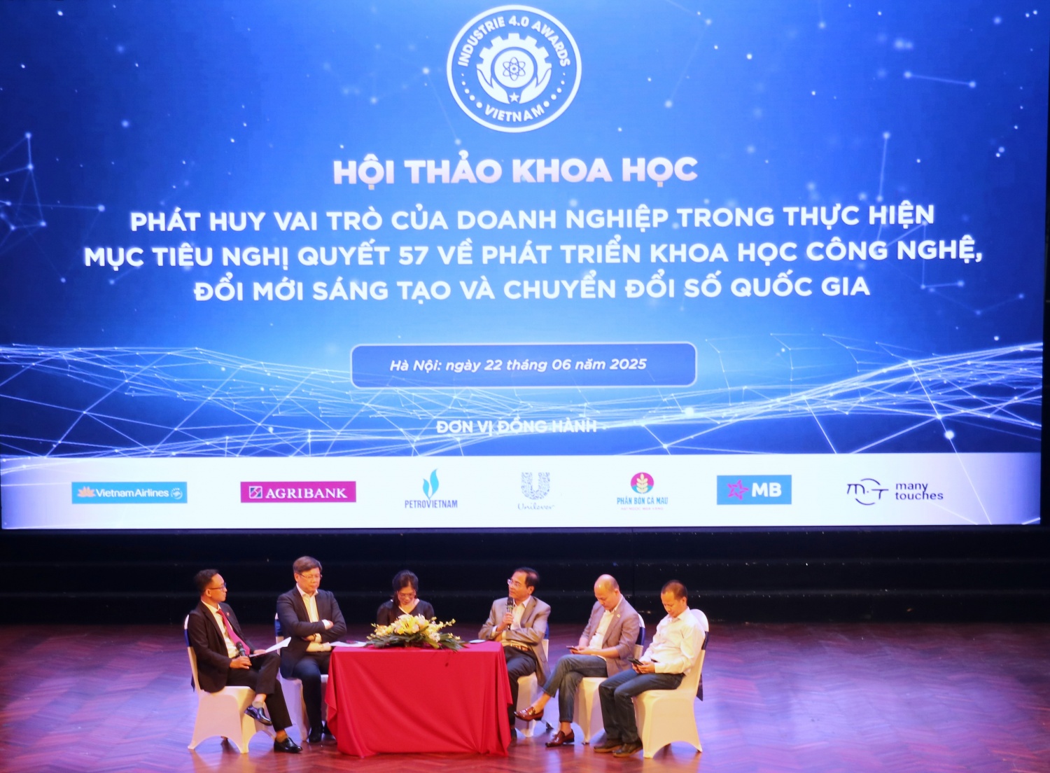 Nghị quyết 57 - điểm tựa để doanh nghiệp vượt rào cản đầu tư khoa học công nghệ