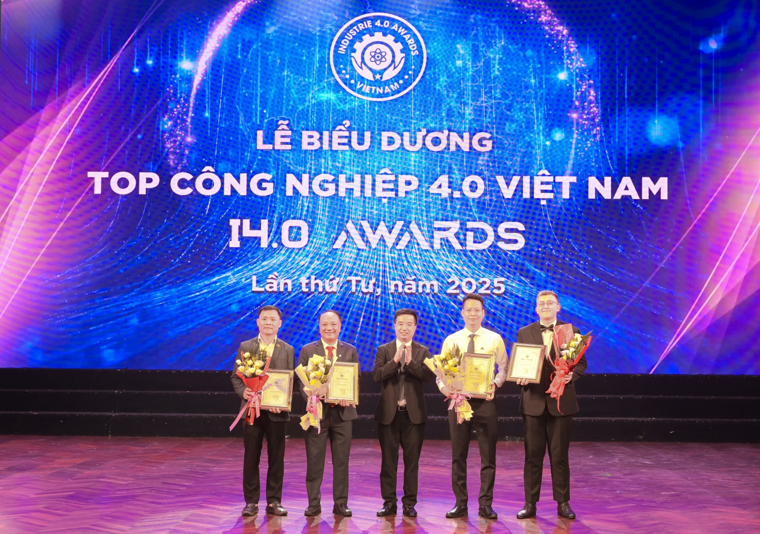 Petrovietnam được vinh danh Top 10 Doanh nghiệp Công nghiệp 4.0 Việt Nam năm 2025