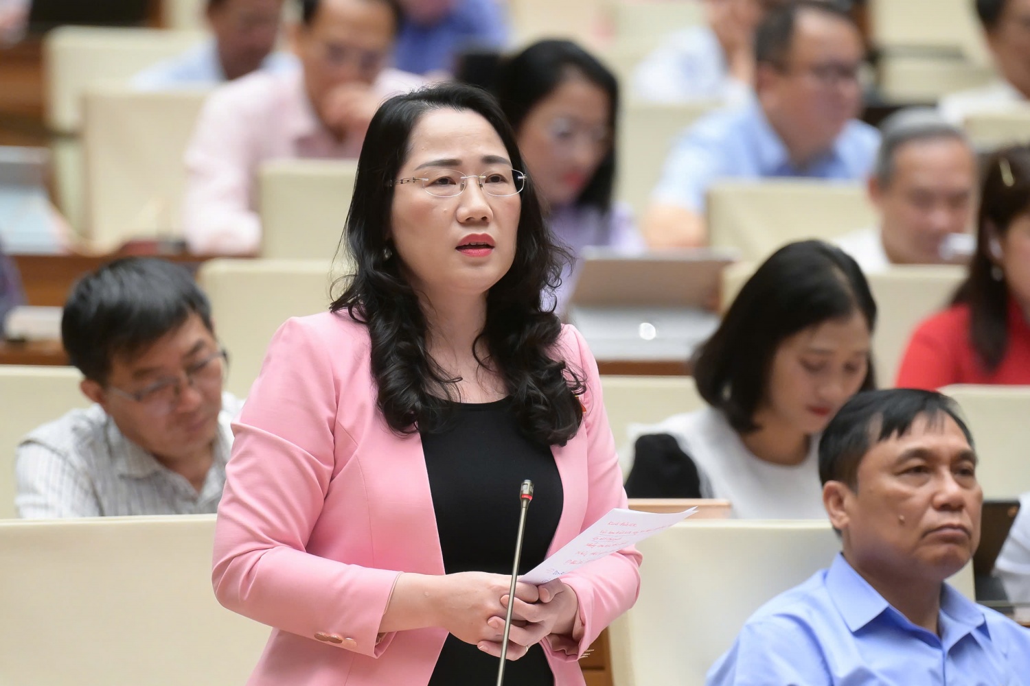 Quốc hội bàn cơ chế đặc biệt tháo gỡ 