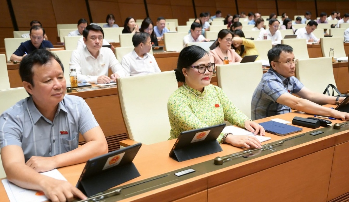 Quốc hội trao quyền đặc biệt cho Chính phủ tháo gỡ vướng mắc pháp luật