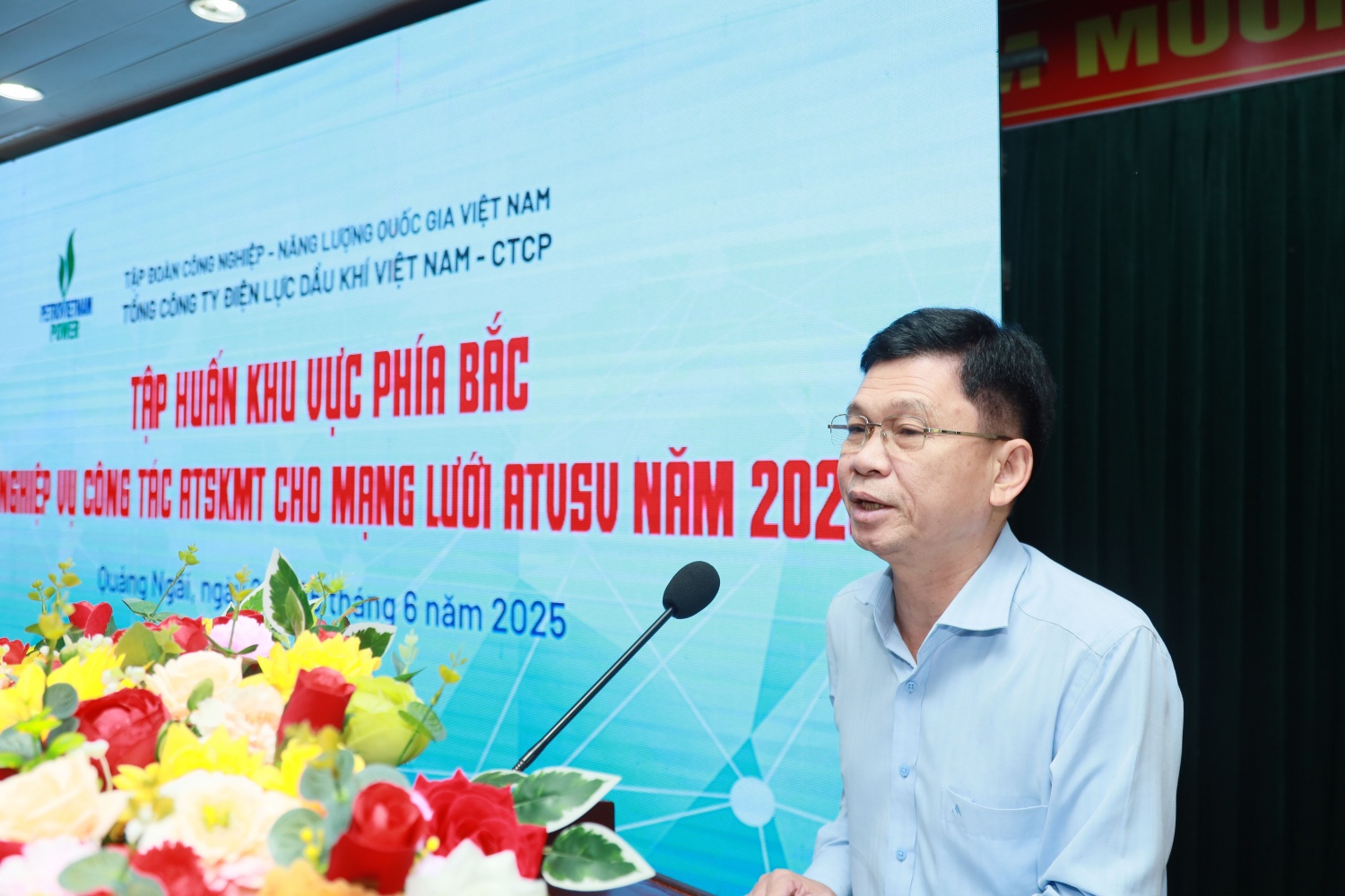 Ông Nguyễn Xuân Hà - Phó Chủ tịch Công đoàn PV Power phát biểu khai mạc chương trình.