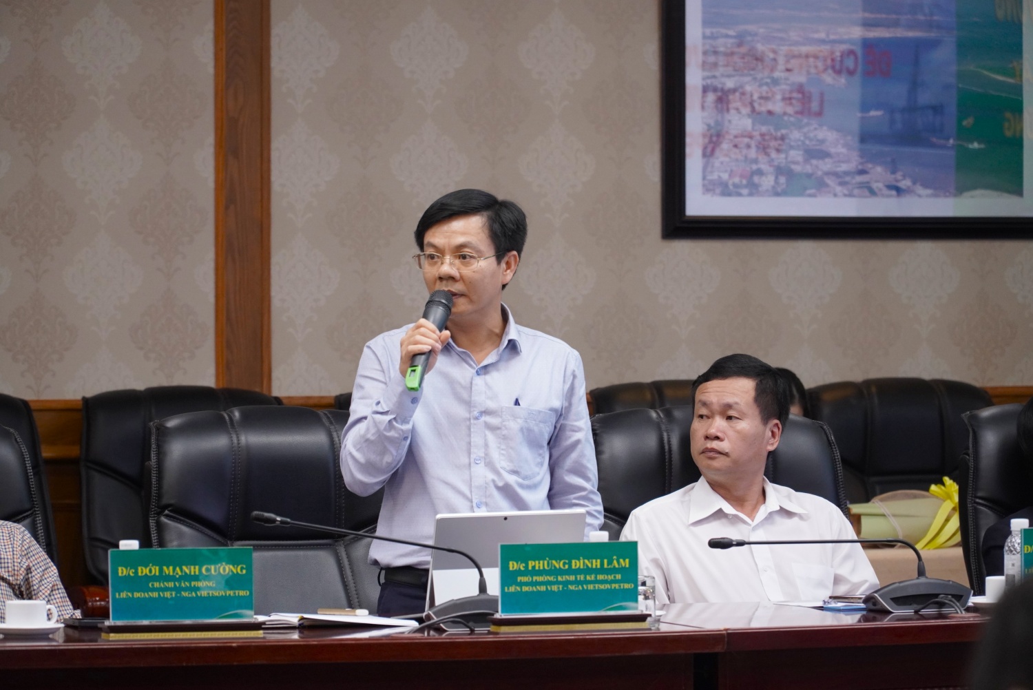Tổng Giám đốc Vietsovpetro đối thoại cùng tuổi trẻ: Khơi dậy khát vọng, dẫn lối tương lai Tổng Giám đốc Vietsovpetro đối thoại cùng tuổi trẻ: Khơi dậy khát vọng, dẫn lối tương lai