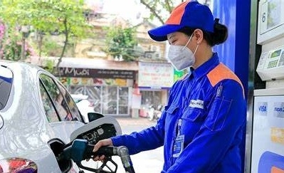 Giá xăng dầu đồng loạt tăng