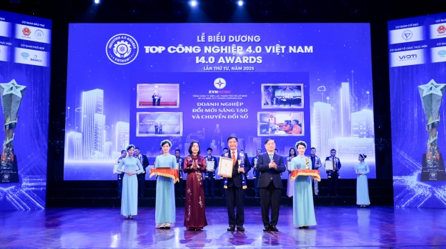 EVNHCMC được vinh danh Top Công nghiệp 4.0 Việt Nam năm 2025