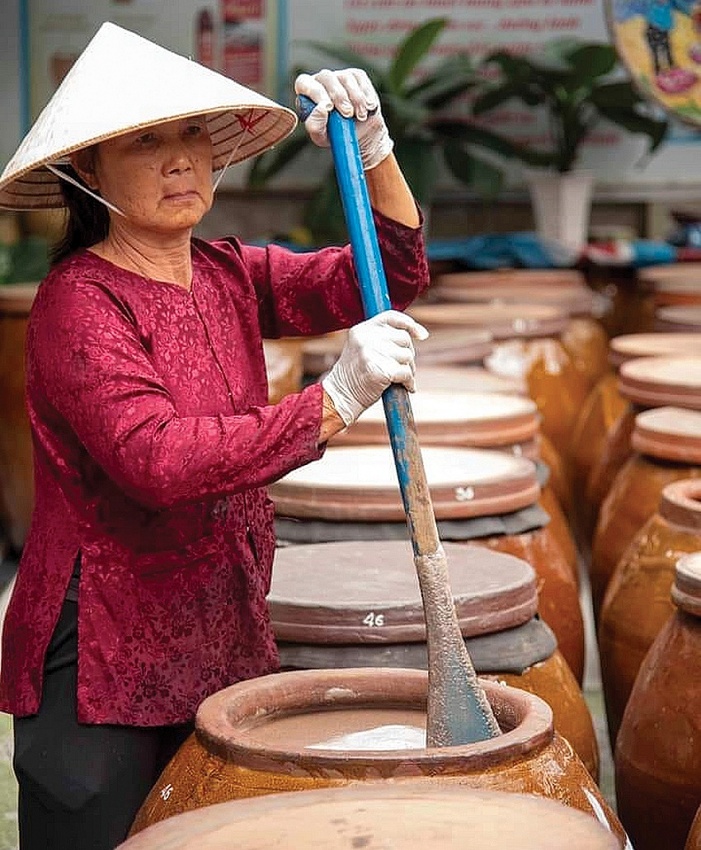 Đánh thức vị trăm năm
