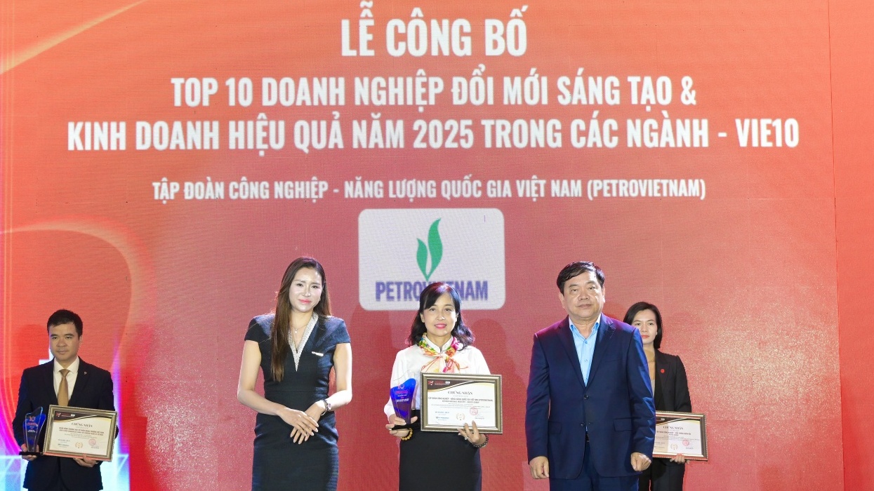 Petrovietnam và nhiều doanh nghiệp thành viên được vinh danh tại Lễ trao giải ESG Việt Nam Xanh 2025
