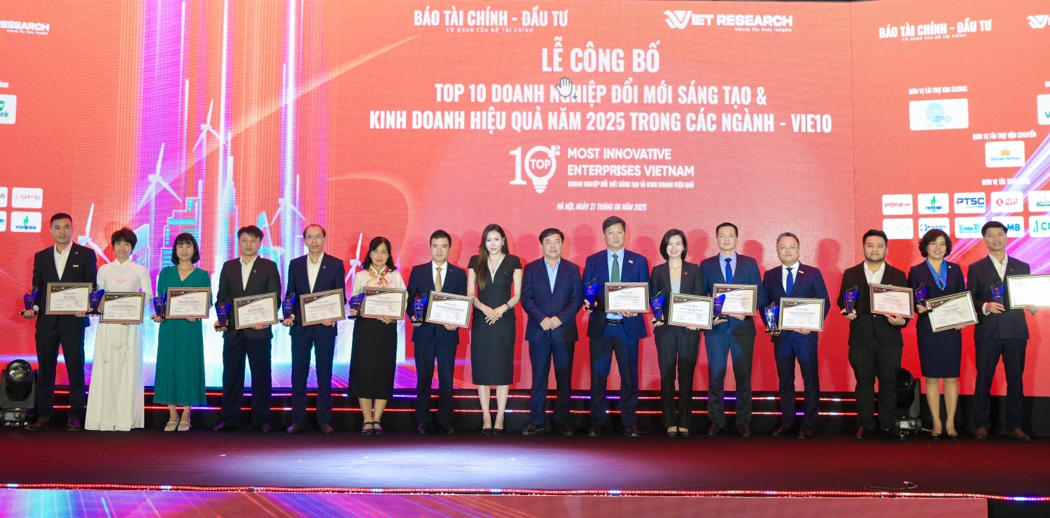 Petrovietnam và nhiều doanh nghiệp thành viên được vinh danh tại Lễ trao giải ESG Việt Nam Xanh 2025