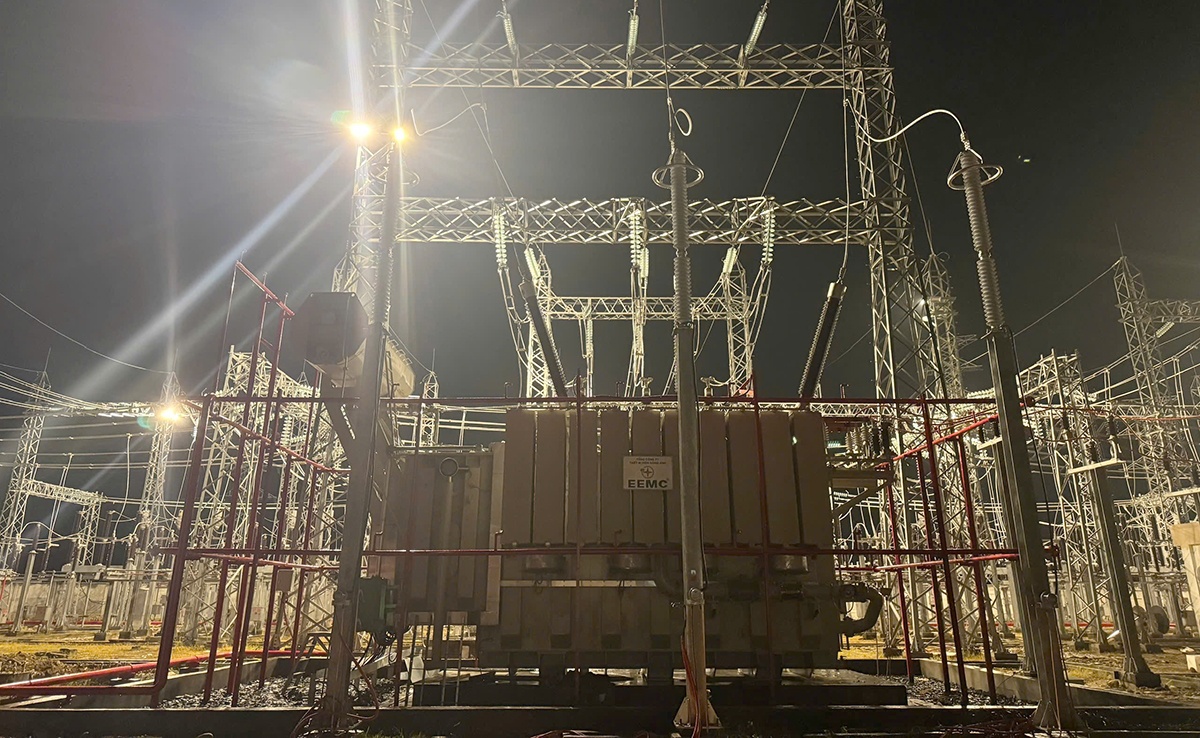Đóng điện công trình Trạm biến áp 220kV Bá Thiện: Tăng cường đảm bảo điện cho tỉnh Vĩnh Phúc