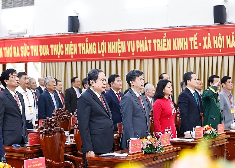 Tổng thuật: Công bố nghị quyết, quyết định sáp nhập đơn vị hành chính, chỉ định nhân sự trên cả nước