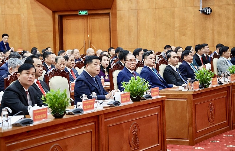 Tổng thuật: Công bố nghị quyết, quyết định sáp nhập đơn vị hành chính, chỉ định nhân sự trên cả nước