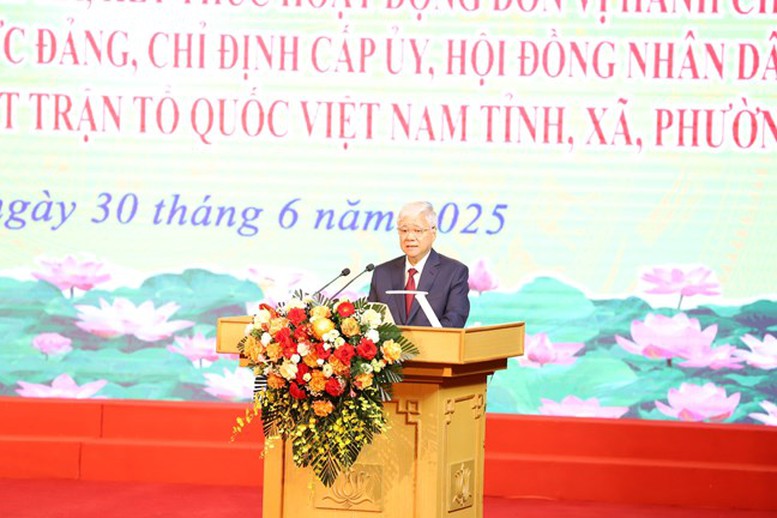 Tổng thuật: Công bố nghị quyết, quyết định sáp nhập đơn vị hành chính, chỉ định nhân sự trên cả nước