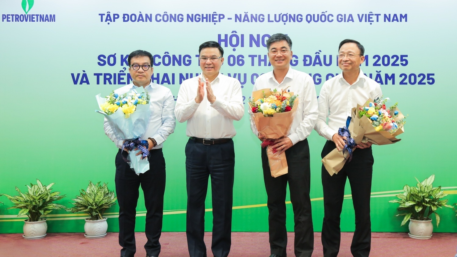 “Effective Governance of the Management Plan”: BSR Achieves Over VND 69 Trillion in Revenue, Exceeds Profit Target by 93% in First Half of 2025