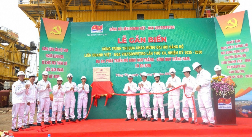Kình Ngư Trắng - Kình Ngư Trắng Nam: Kỳ tích giữa trùng khơi, thắp sáng khát vọng Petrovietnam