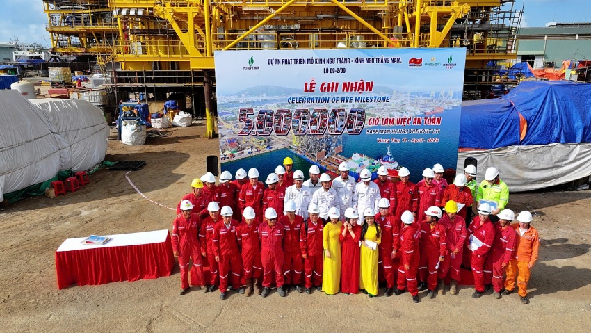 Kình Ngư Trắng - Kình Ngư Trắng Nam: Kỳ tích giữa trùng khơi, thắp sáng khát vọng Petrovietnam