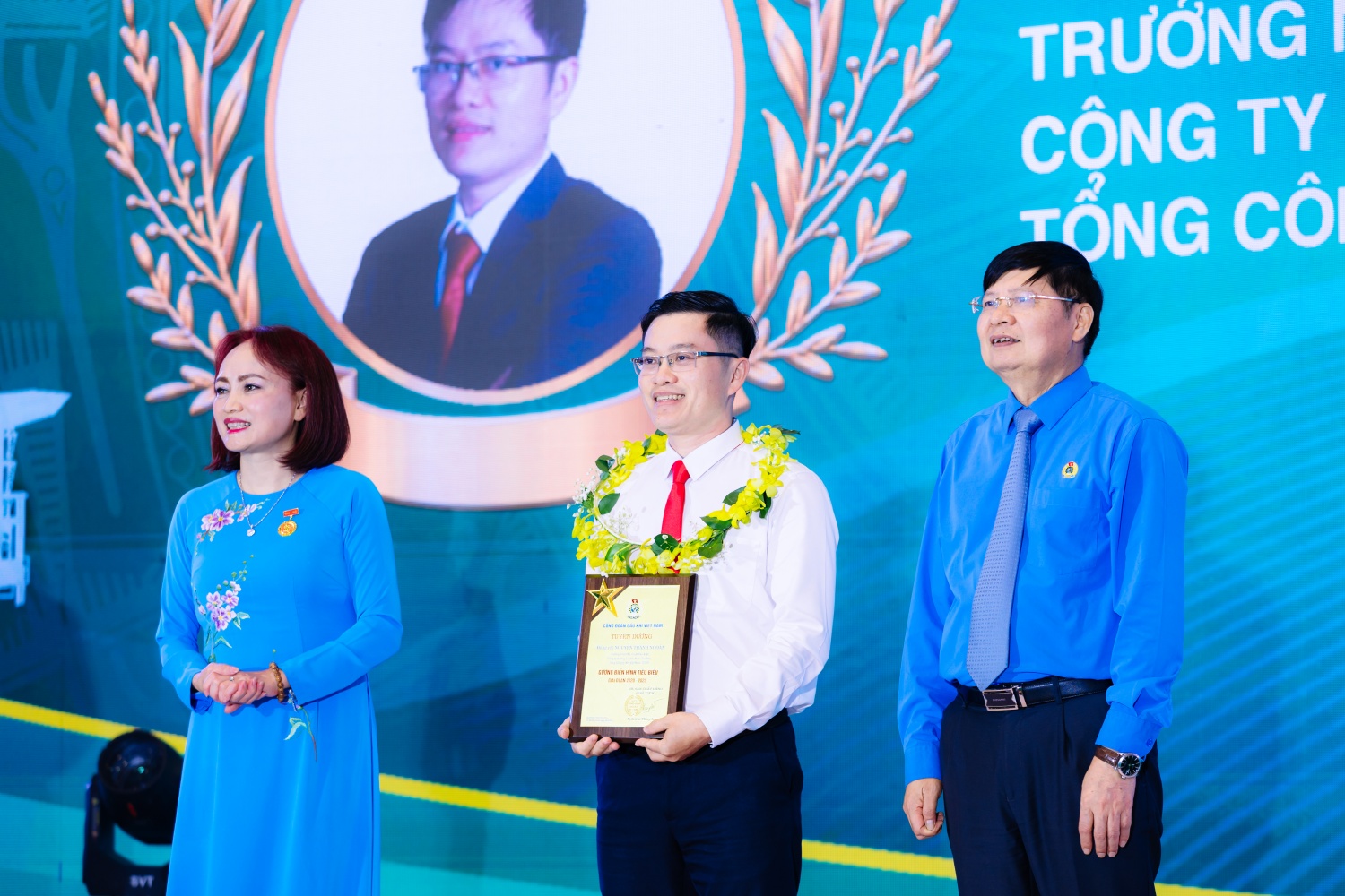 Kỹ sư Nguyễn Thanh Ngoãn được tuyên dương điển hình tiên tiến của Petrovietnam