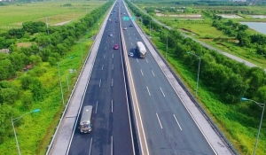 Bộ Xây dựng họp bàn triển khai loạt tuyến cao tốc chiến lược phía Bắc
