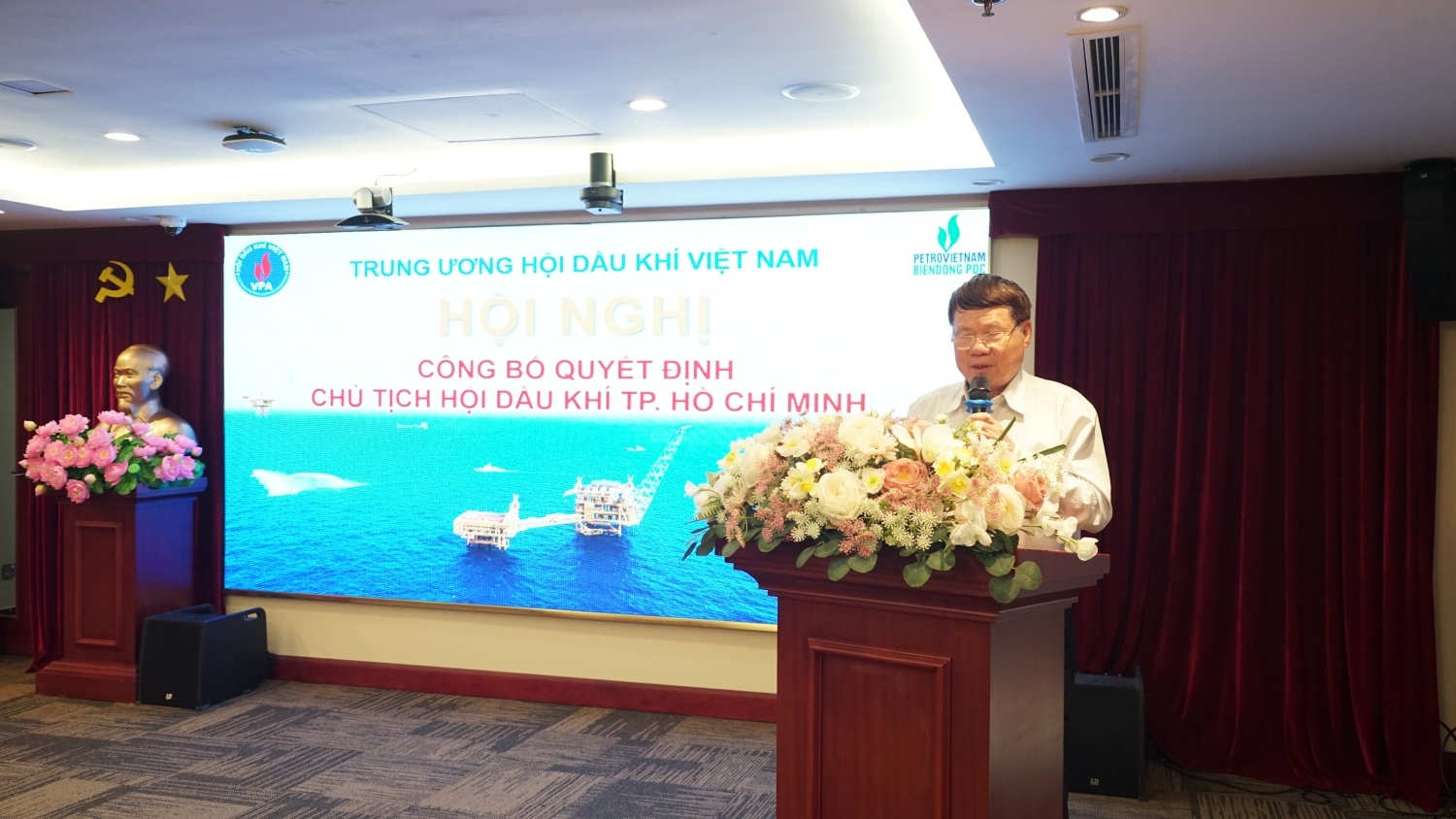 Kiện toàn nhân sự, phát huy vai trò Hội Dầu khí TP HCM, nơi hội tụ trí tuệ và kết nối giá trị ngành Kiện toàn nhân sự, phát huy vai trò Hội Dầu khí TP HCM, nơi hội tụ trí tuệ và kết nối giá trị ngành