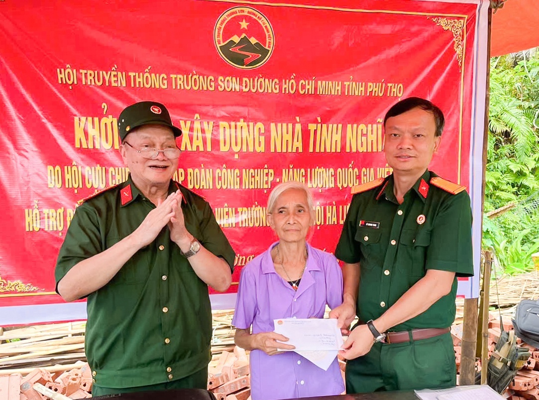 Hội CCB Petrovietnam trao tặng nhà tình nghĩa cho người có công với cách mạng tại tỉnh Phú Thọ