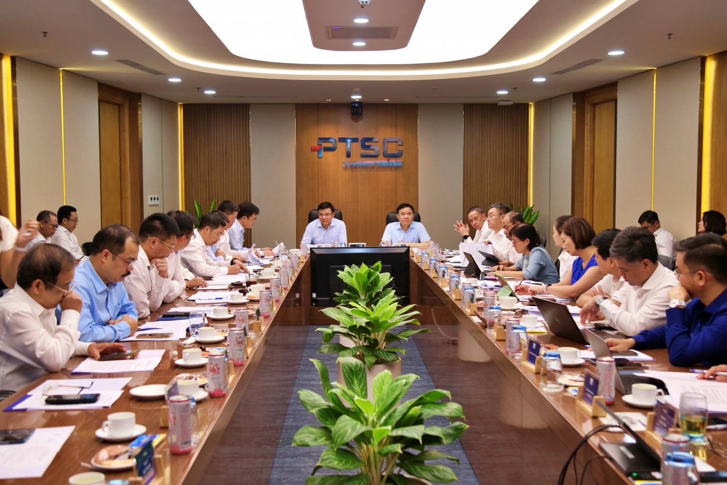 Thường trực Đảng ủy Tập đoàn làm việc với Đảng ủy PTSC: Tập trung triển khai thực hiện hiệu quả Nghị quyết Đại hội nhiệm kỳ mới