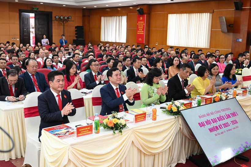 Khai mạc phiên thứ nhất Đại hội đại biểu Đảng bộ Bộ Công Thương nhiệm kỳ 2025-2030