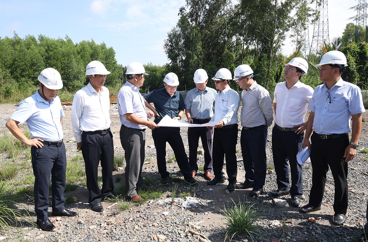Kiểm tra thực địa các dự án truyền tải giải tỏa công suất NMĐ Nhơn Trạch 3 và 4