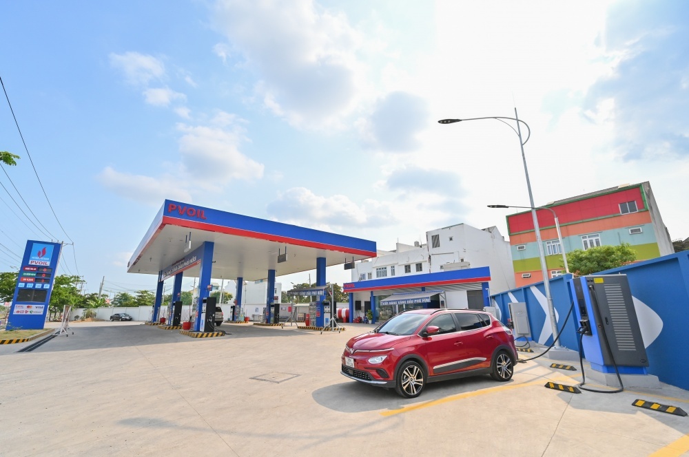 Mở đường giao thông xanh, Petrovietnam đi trước một bước với chiến lược trạm sạc điện