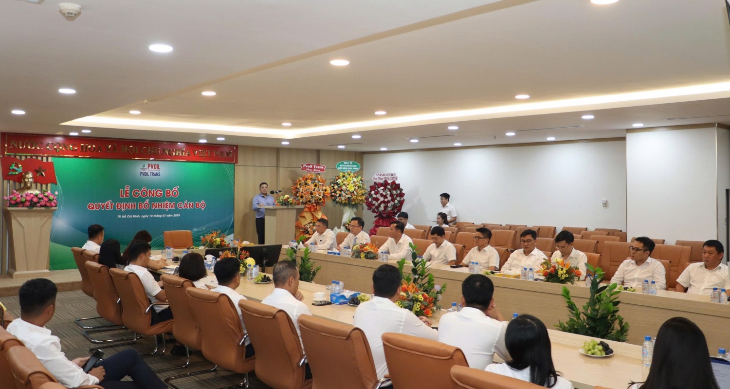 Toàn cảnh buổi lễ    