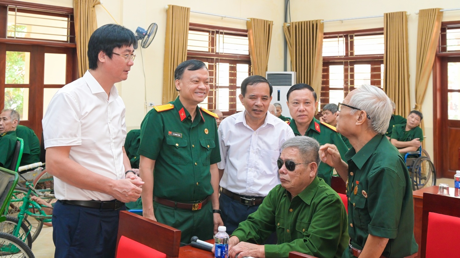 [VIDEO] Công đoàn, Hội Cựu chiến binh Petrovietnam thăm, tặng quà các thương, bệnh binh tại Ninh Bình