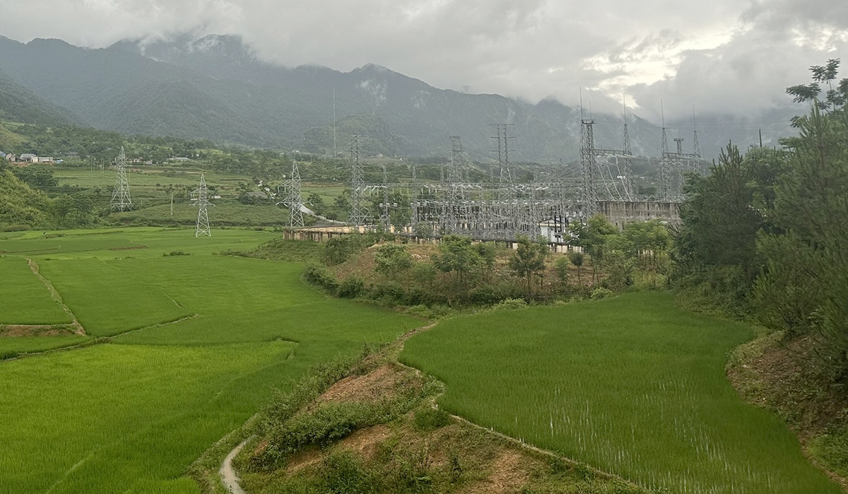 Phó Tổng giám đốc EVNNPT Nguyễn Ngọc Tân đôn đốc tiến độ thi công 2 dự án truyền tải tại Lai Châu Lãnh đạo EVNNPT đôn đốc tiến độ thi công 2 dự án truyền tải tại Lai Châu