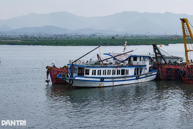 Thuyền trưởng tàu Vịnh Xanh đã cảnh báo hành khách mặc áo phao để ứng phó?