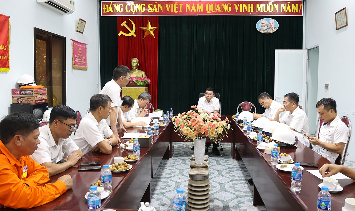 EVNNPT tập trung cao độ, chủ động ứng phó với bão Wipha