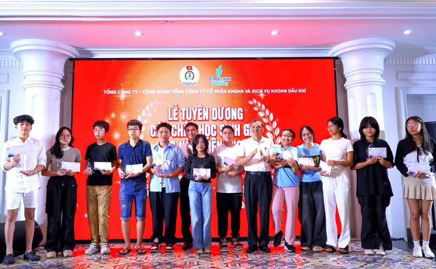 PV Drilling tuyên dương, khen thưởng con em CBCNV đạt thành tích học sinh giỏi 8 năm liên tục