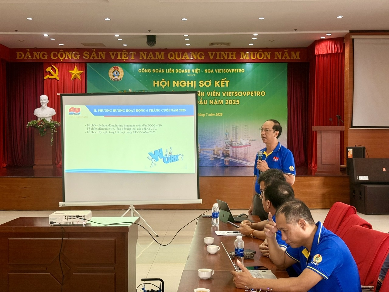 Phát huy mạng lưới ATVSV trong công tác an toàn, vệ sinh lao động tại Vietsovpetro