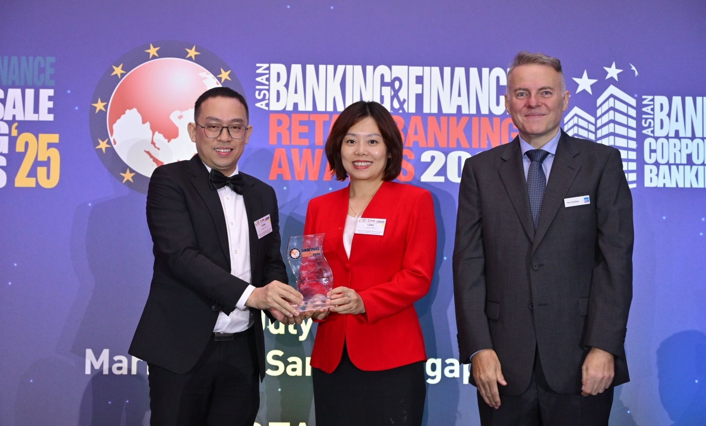 Techcombank được vinh danh “Ngân hàng bán lẻ nội địa tốt nhất Việt Nam 2025”