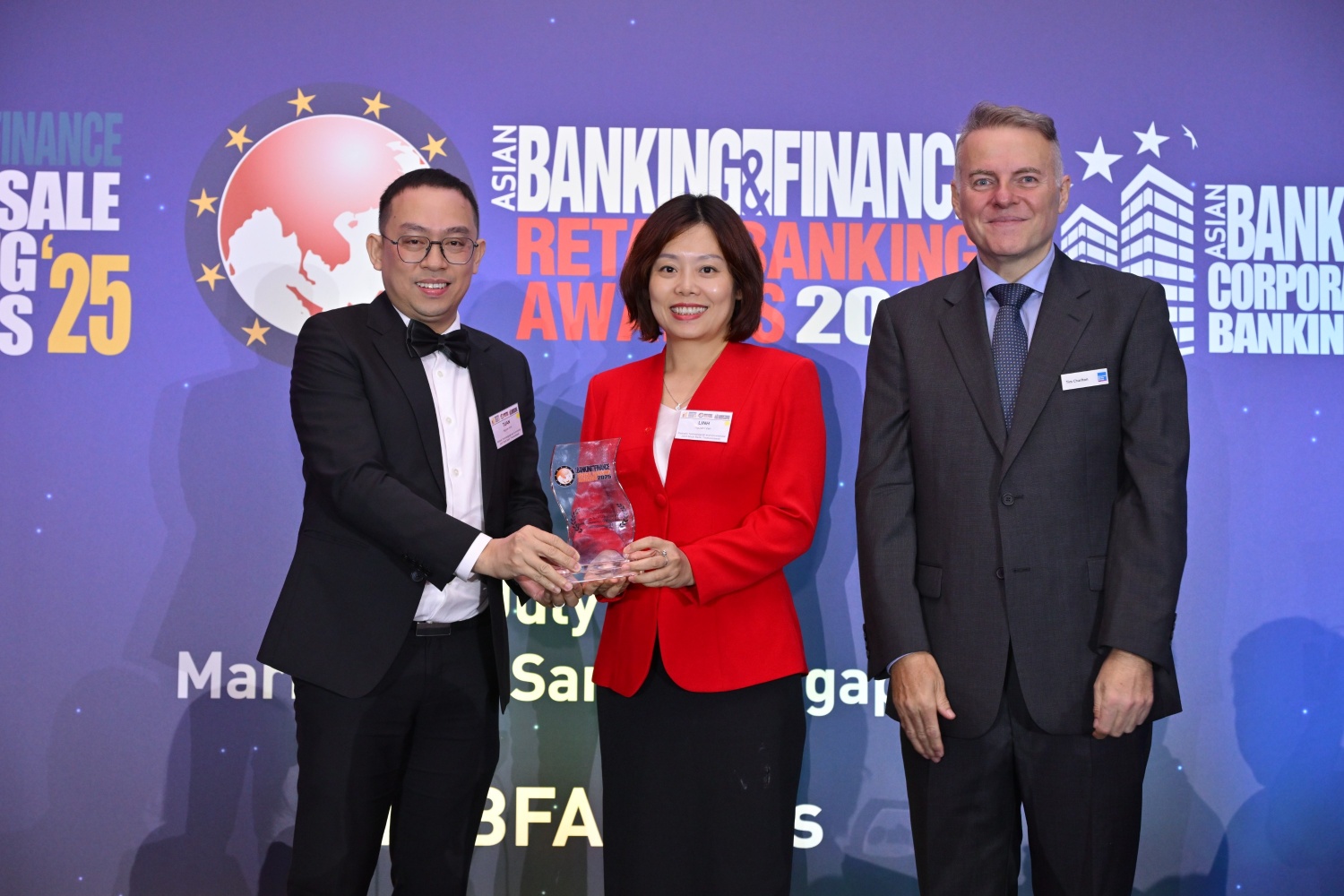 Techcombank được vinh danh “Ngân hàng bán lẻ nội địa tốt nhất Việt Nam 2025”