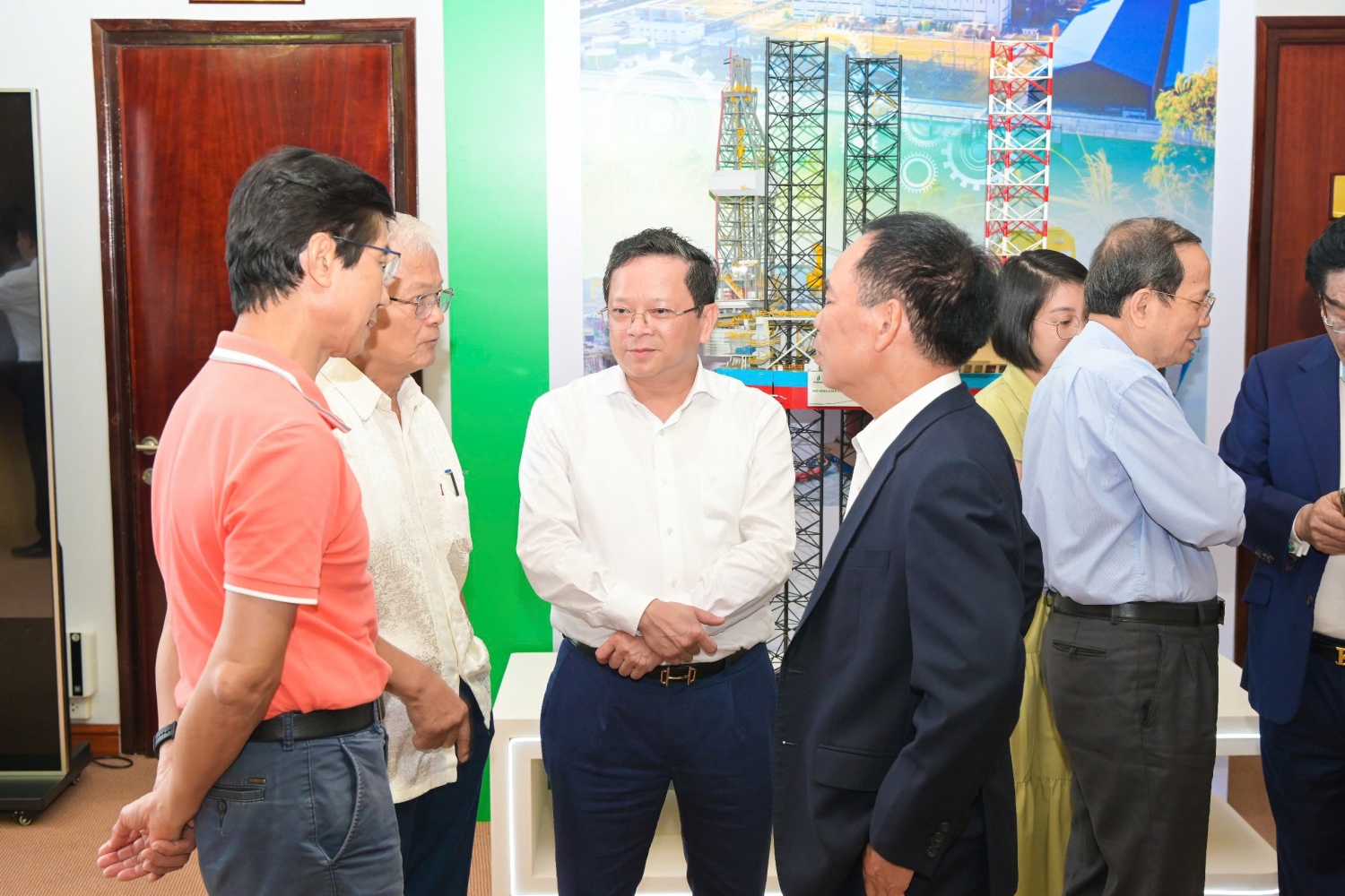 Diễn đàn Dầu khí và Năng lượng 2025: Thúc đẩy hình thành hệ sinh thái năng lượng an toàn, hội nhập Diễn đàn Dầu khí và Năng lượng 2025: Thúc đẩy hình thành hệ sinh thái năng lượng an toàn, hội nhập