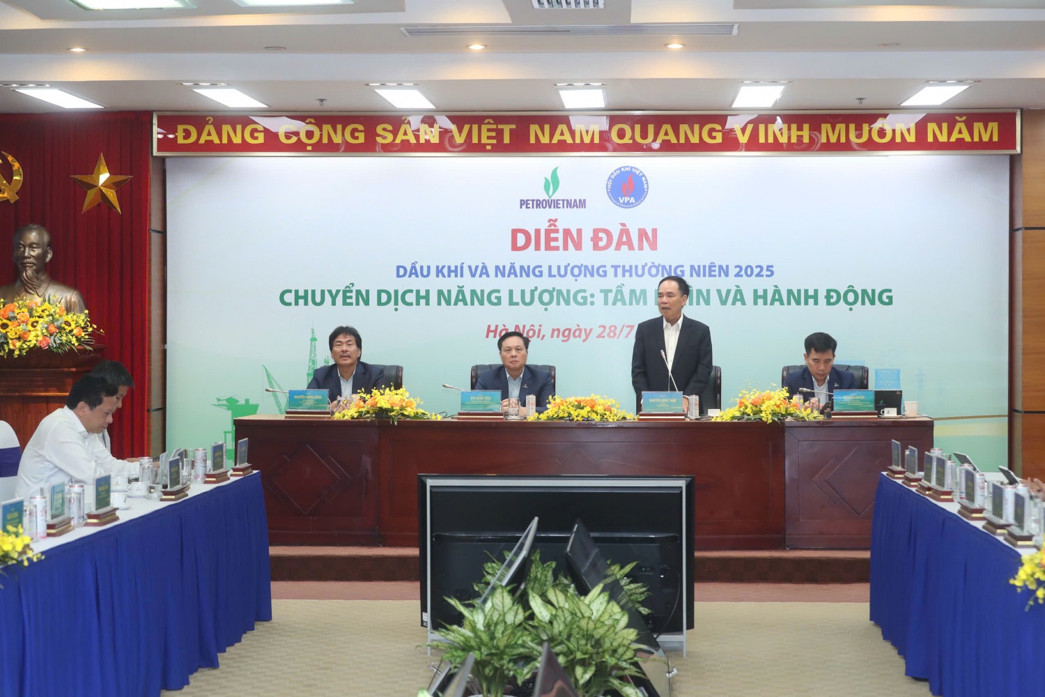 Nắm bắt cơ hội, Petrovietnam định vị vai trò mới trong chuyển dịch năng lượng quốc gia Nắm bắt cơ hội, Petrovietnam định vị vai trò mới trong chuyển dịch năng lượng quốc gia