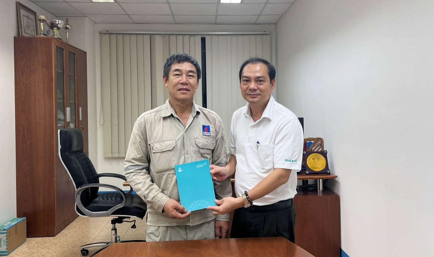 PVFCCo – Phú Mỹ tổ chức chuỗi hoạt động tri ân nhân kỷ niệm 78 năm Ngày Thương binh – Liệt sĩ PVFCCo – Phú Mỹ tổ chức chuỗi hoạt động tri ân nhân kỷ niệm 78 năm Ngày Thương binh – Liệt sĩ