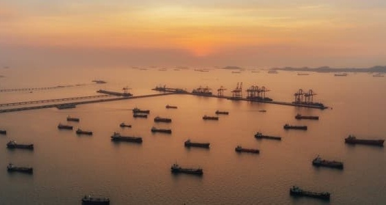 Cổ phiếu LNG của Mỹ tăng vọt nhờ thỏa thuận năng lượng với EU
