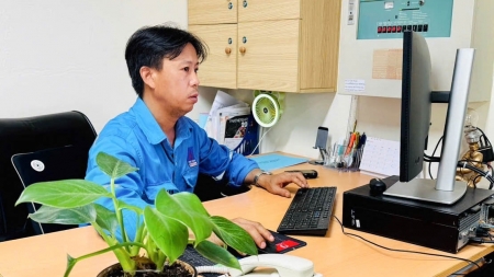Người thợ điện 20 năm giữ vững “dòng năng lượng” cho Nhà máy Đạm Phú Mỹ