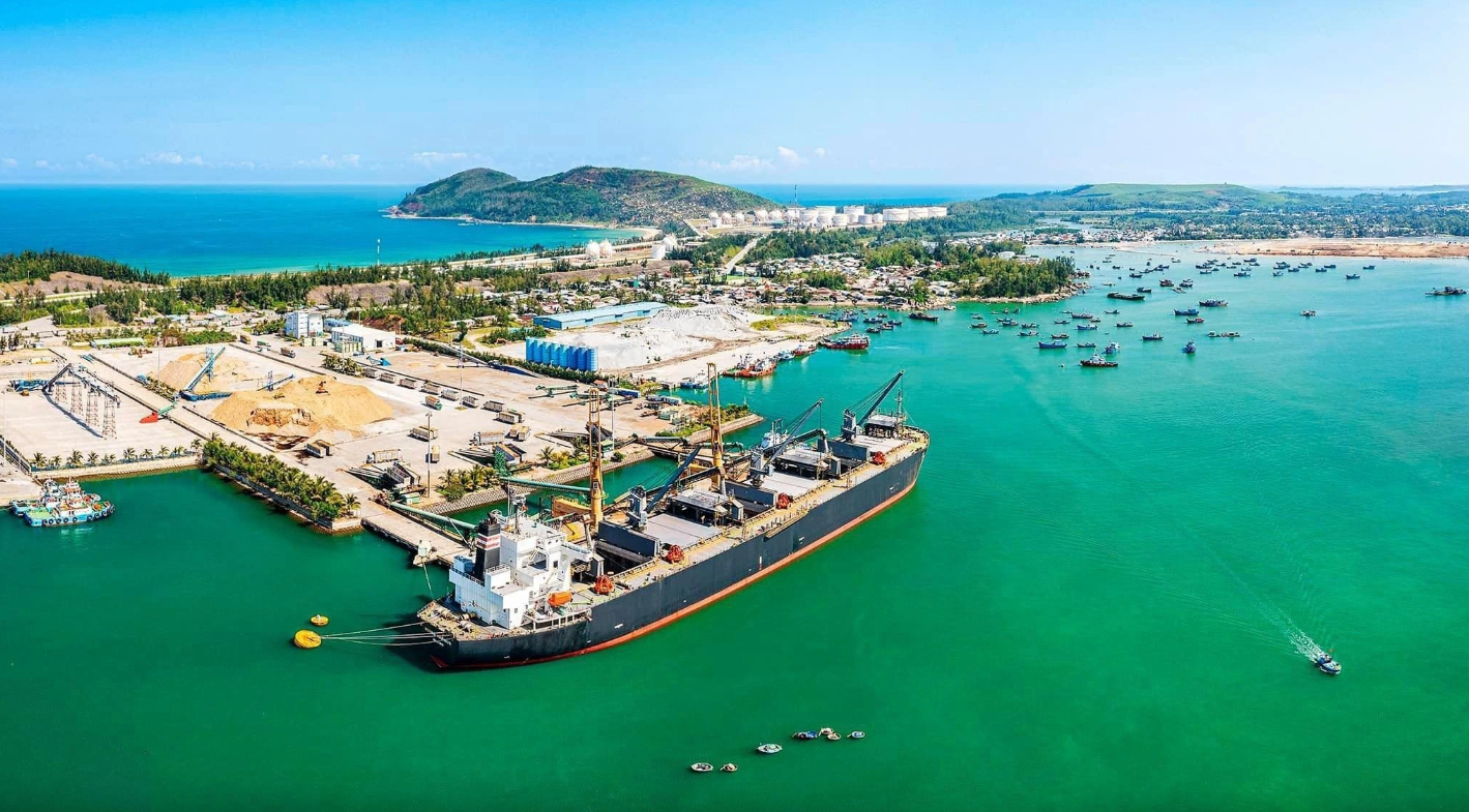 Proposal to establish the Dung Quat national petrochemical and energy center Proposal to establish the Dung Quat national petrochemical and energy center