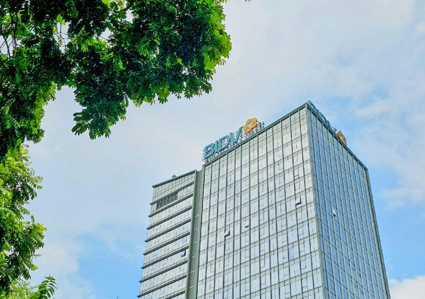 BIDV duy trì hoạt động ổn định, an toàn, tăng tốc chuyển đổi số và mô hình hoạt động