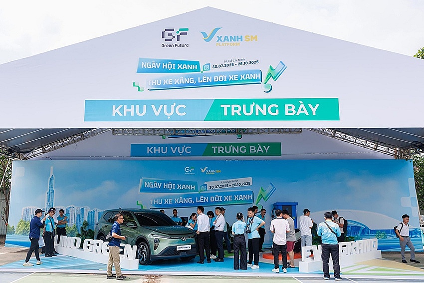 Sự kiện thu xe xăng, lên đời xe xanh tại TP HCM trở thành ngày hội của giới tài xế dịch vụ