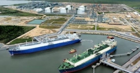 EU nhắm đến việc mua gom LNG để đáp ứng các cam kết với Mỹ